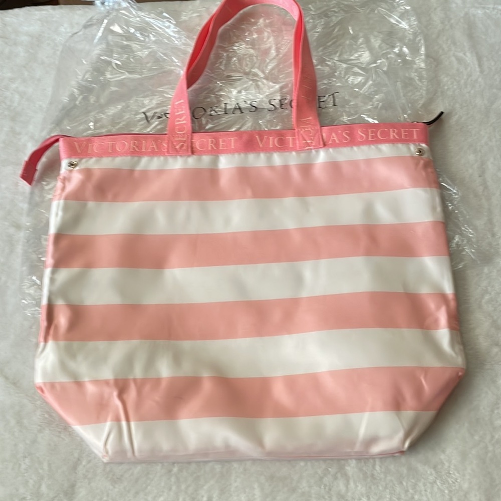 Victoria’s Secret Tote Bag Pink/Cream  Color 2 in 1 Insulated Cooler - Picture 5 of 16